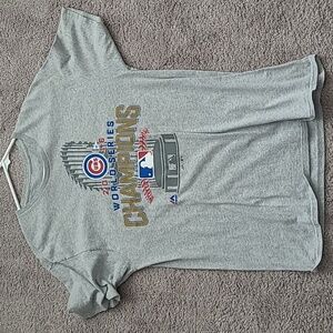 Majestic Chicago Cubs World Series Shirt sz L